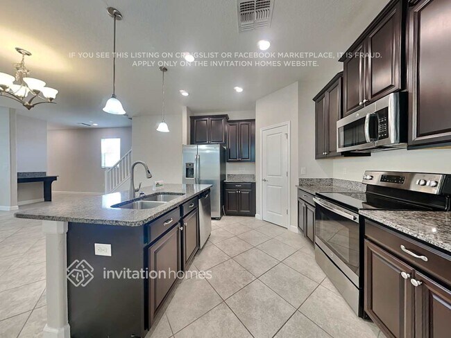 Building Photo - 28432 Pleasant Bay Lp