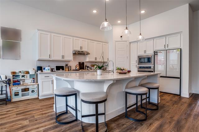 Building Photo - 1308 Bluebonnet Ln