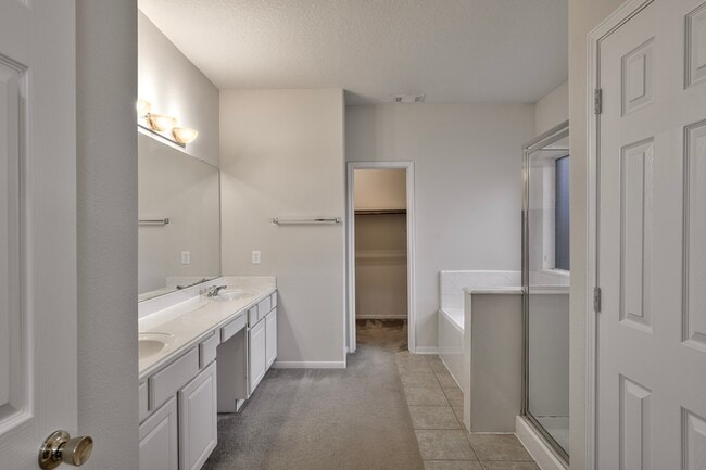 Building Photo - 2107 Auburn Vale St