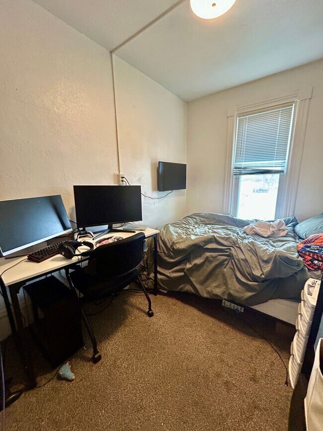 Building Photo - 6209 Raleigh St