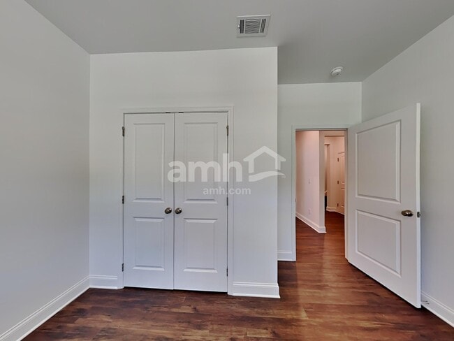 Building Photo - 5017 Pebble Bridge Wy