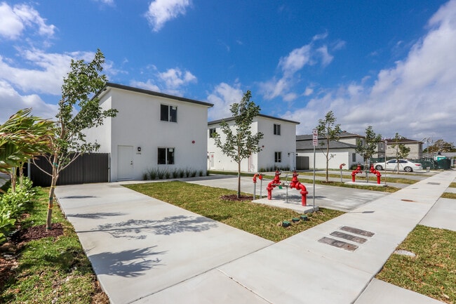 Primary Photo - 11280 SW 187th St