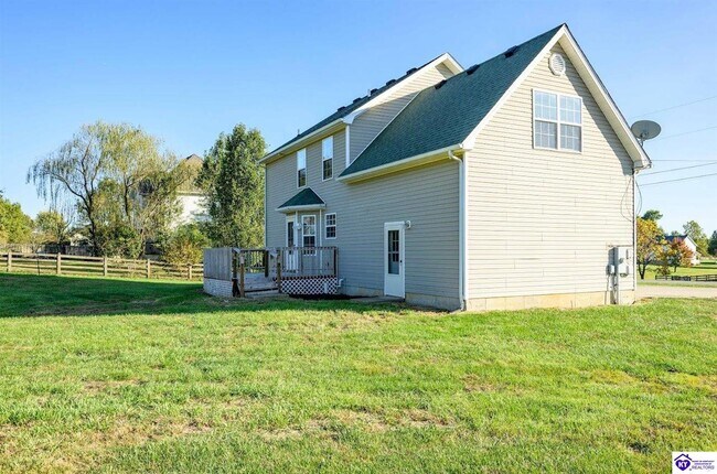 Building Photo - 611 Flushing Meadows Dr