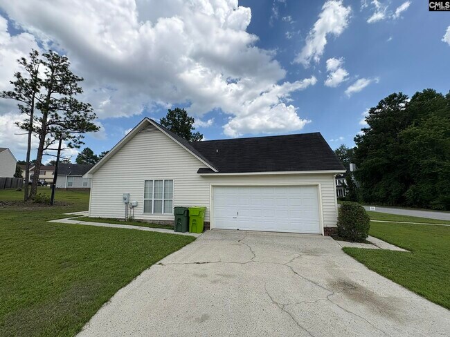 Building Photo - 112 Green Rose Rd