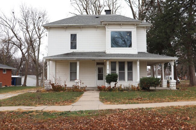 Building Photo - 6801 Lexington Ave