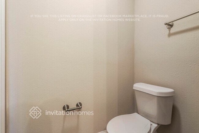 Building Photo - 4535 Emerson Ave S