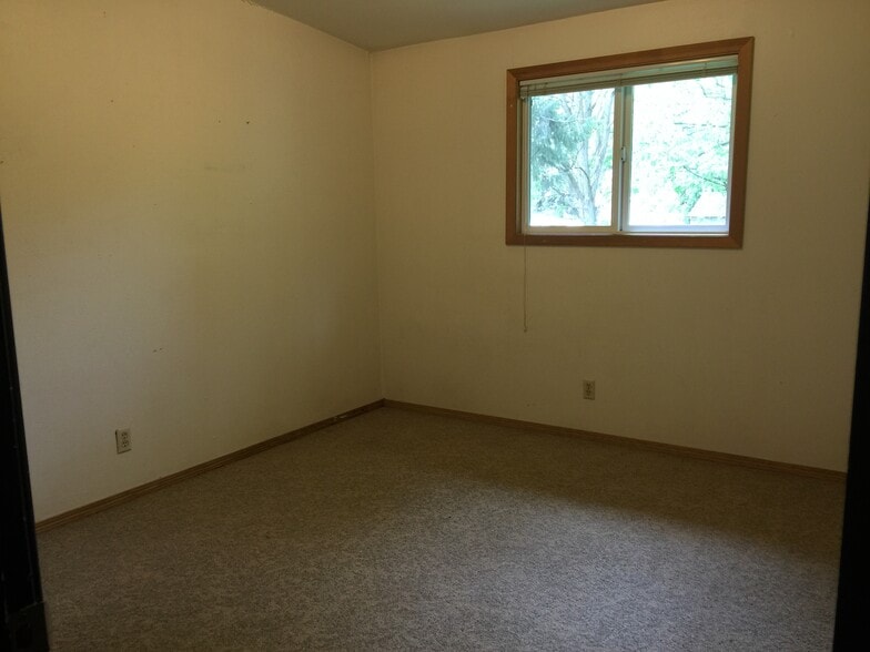 Building Photo - 245 SW Arbor St