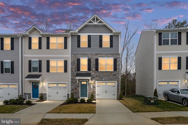 Building Photo - 7263 Congressional Cir