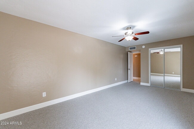 Building Photo - 1320 E Orchid Ln