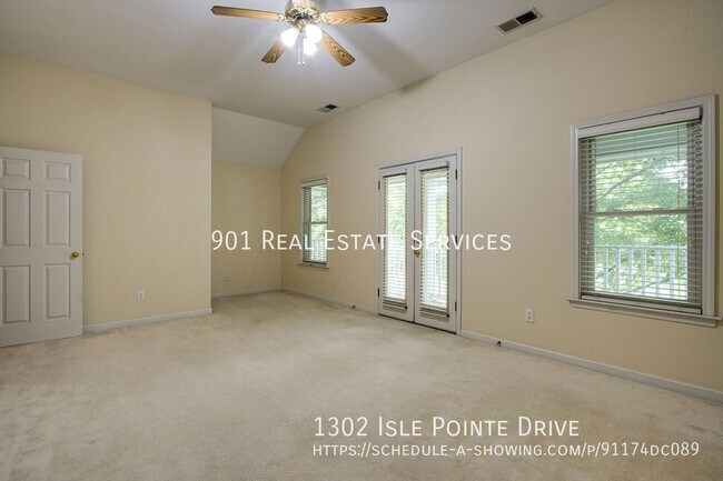 Building Photo - 1302 Isle Pointe Dr