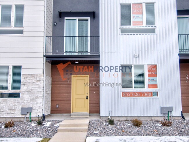 Building Photo - 388 S 980 W