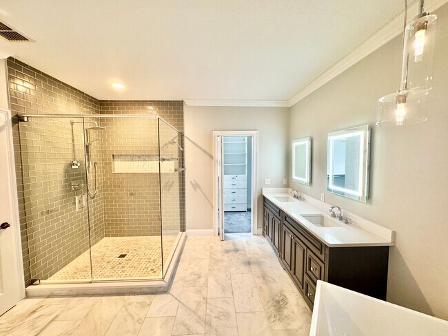 Building Photo - LUXURY RENTAL In Maitland - Winter Park Area 32751