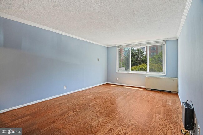 Building Photo - 11801 Rockville Pike