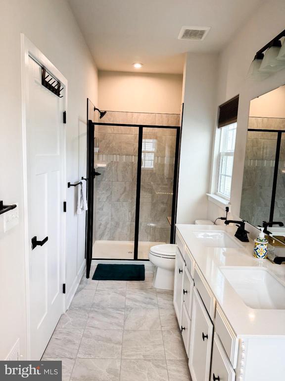 Building Photo - 24604 Cervelo Ter