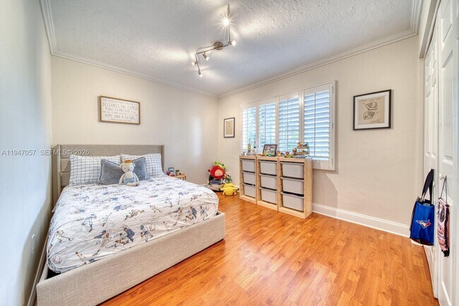 Building Photo - 12620 SW 114th Ave