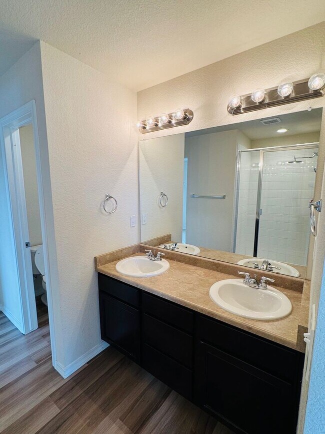 Building Photo - 5642 Heathland Terrace