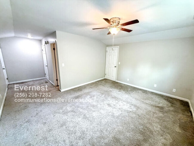 Building Photo - 122 Brawley Dr
