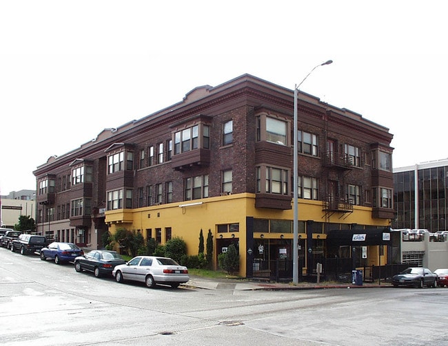 Building Photo - The Duke Apartments