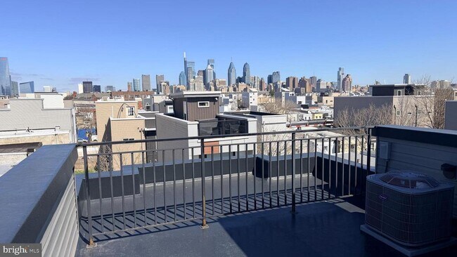 Building Photo - 2248 Earp St