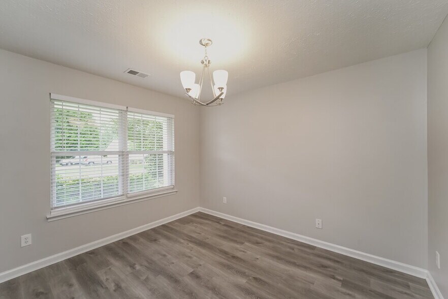 Building Photo - 2405 Liberton Ct