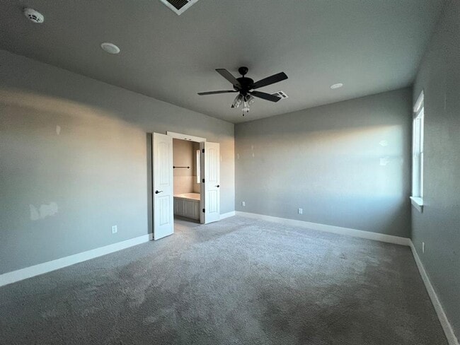 Building Photo - 3212 Hayven Cir