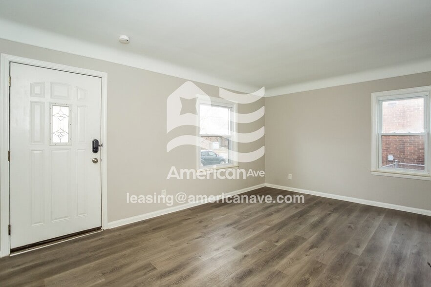 Building Photo - 15710 Stephens Rd