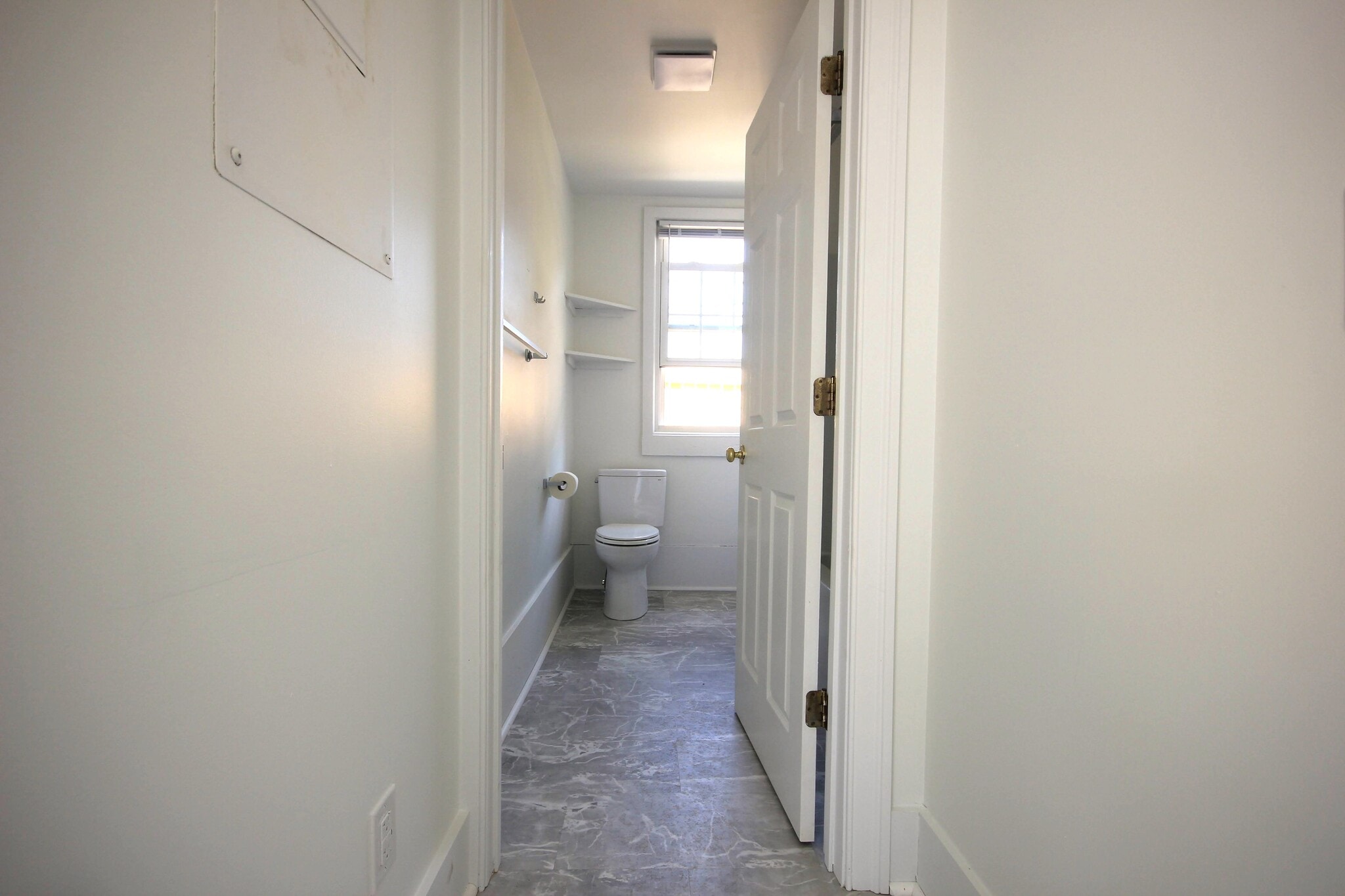Building Photo - 421 9th St NW