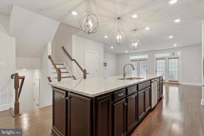 Building Photo - 409 Atwater Dr