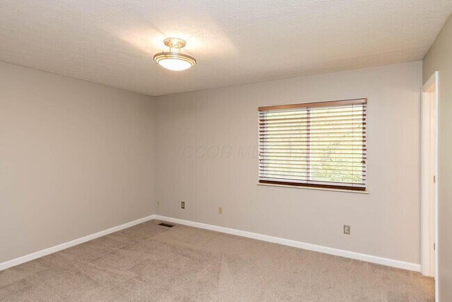 Building Photo - 4040 Carlow Ct