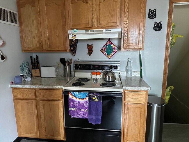 Building Photo - 818/820 Platt Street