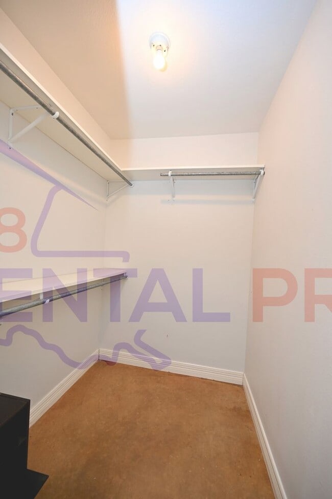 Building Photo - Three Bed, Two Bath Home in Ruston!
