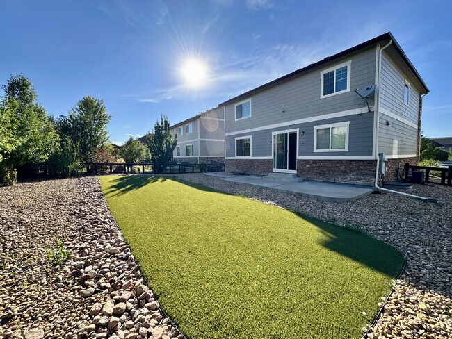 Building Photo - 25980 E Davies Dr