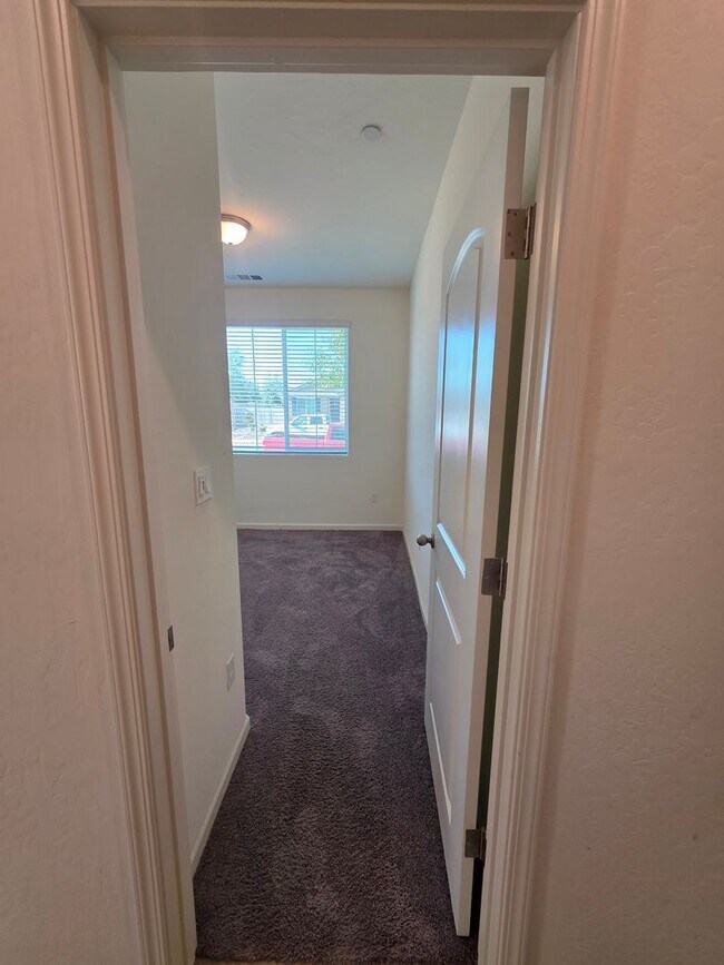 Building Photo - 1774 Bolton Ave