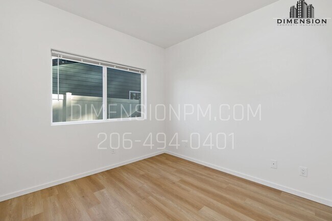 Building Photo - 17517 29th Ave E