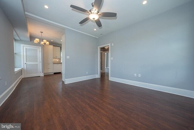 Building Photo - 7350 Ridge Ave