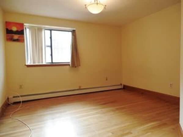 Building Photo - 26 Medfield St