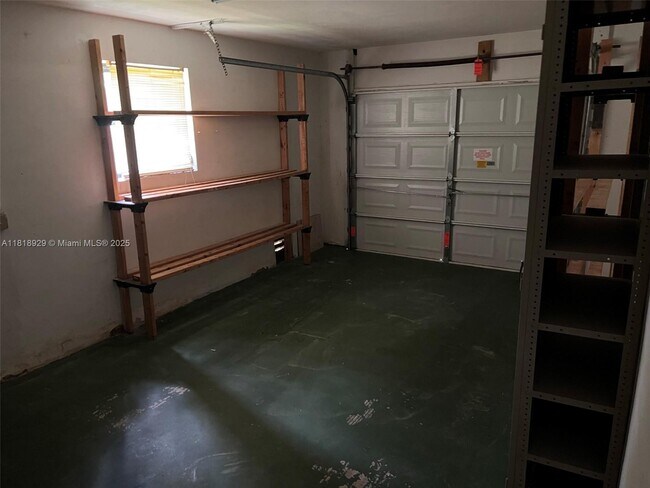 Building Photo - 1376 NW 93rd Terrace