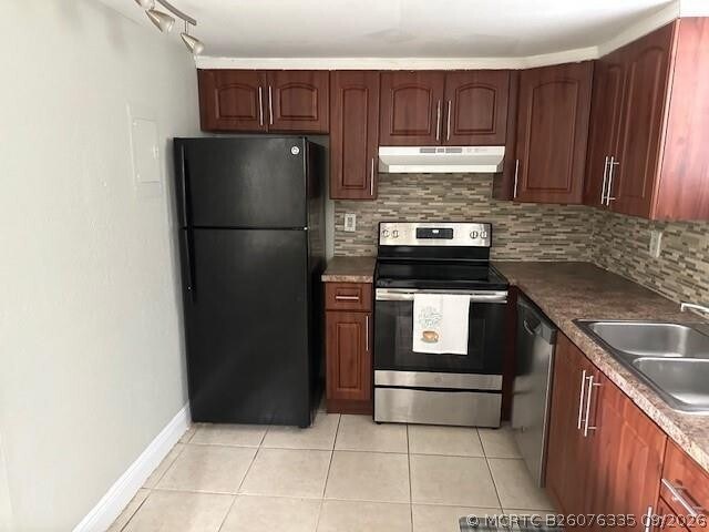 Building Photo - 4205 N University Dr