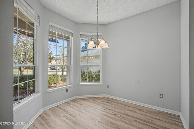 Building Photo - 1290 Ardmore St