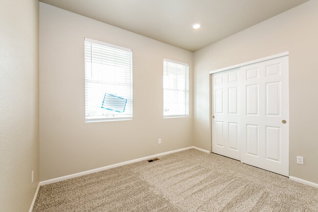 Building Photo - 9243 Salida St