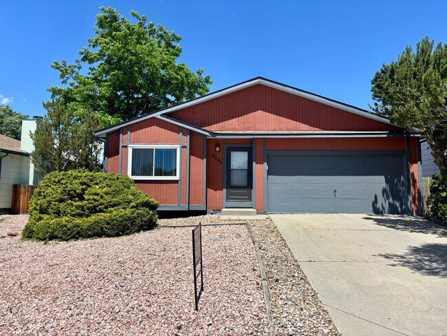 Building Photo - 4 Bedroom Rancher off of Powers Blvd