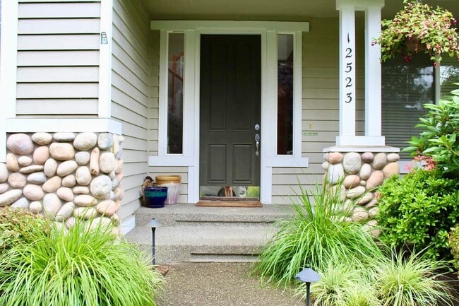 Building Photo - Rose Hill - Kirkland Home