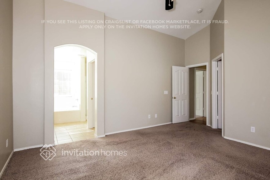 Building Photo - 18221 W Mission Ln