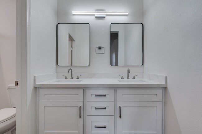 Building Photo - 2-Story Home  3 bedroom 2 bath in Summerlin