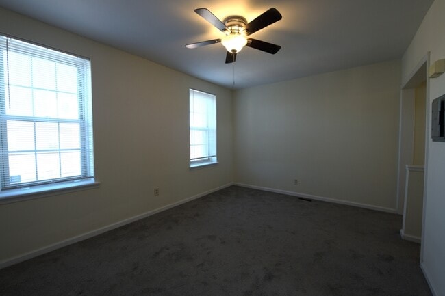 Building Photo - 1547 S 13th St