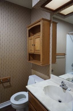Building Photo - North Central SA - Thousand Oaks / 281 / 1604