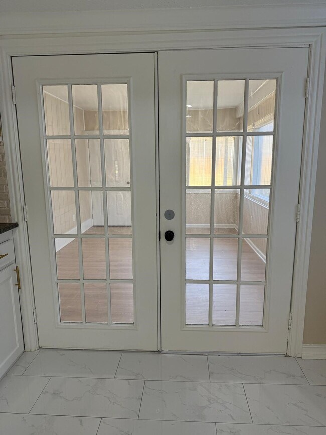 Building Photo - 22610 Smokey Hill Dr