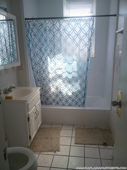 Building Photo - 31 Gay Head St