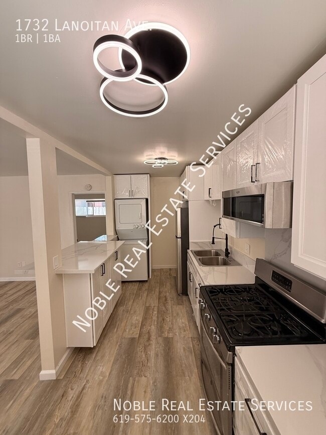 Building Photo - 1732 S Lanoitan Ave