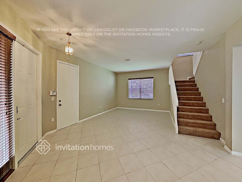 Building Photo - 10441 Yarrow Dr